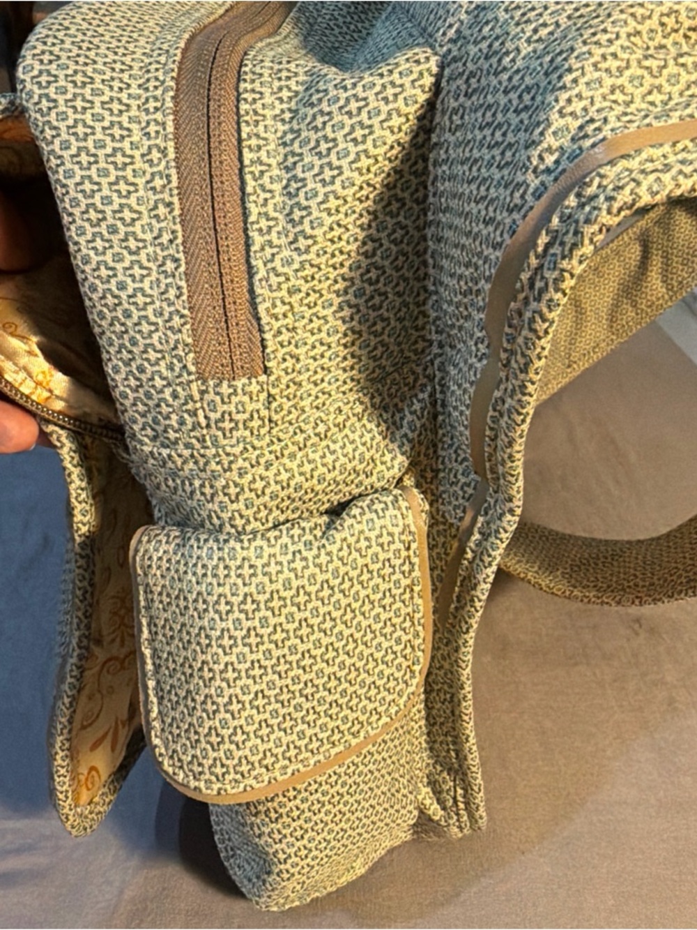 Green OGIO Patterned Crossbody women’s traveling bag - Picture 11 of 15